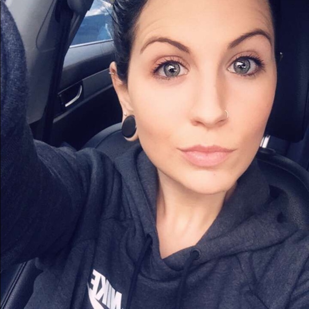Meet your Posher, Shelby